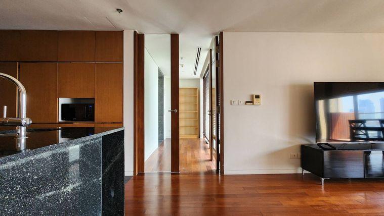 picture Luxury room 🔥For Rent Hansar Rajdamri Nice room Great price Fully Finished DS3044 | Line @Dstay - 3/10