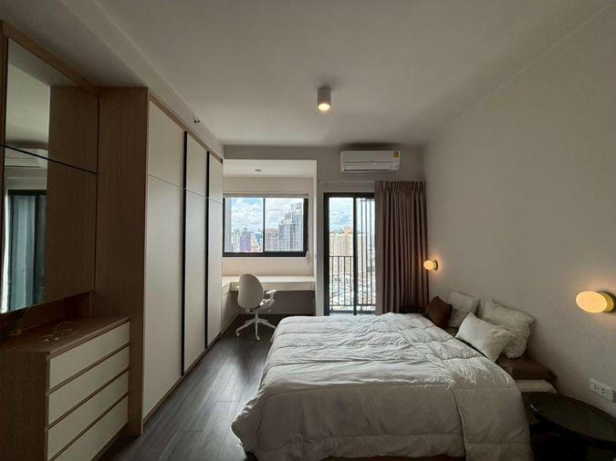 รูป For Sale: Ideo Sukhumvit-Rama 4 Brand new with nice decor unit - รูปที่ 3/13