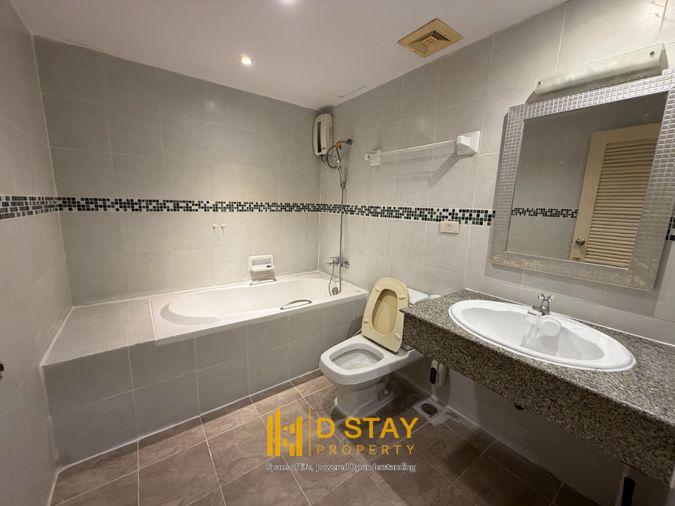 รูป ให้เช่า Royal Castle Sukhumvit 39 ห้องสวย ราคาดีมาก ตกแต่งเฟอร์ครบ DS2883 | Line @Dstay - รูปที่ 19/20