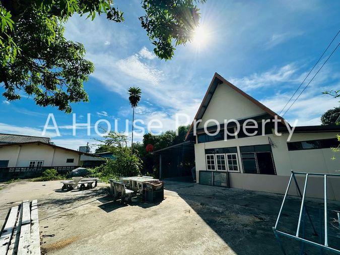 picture Beautiful land for sale with existing structures, Soi Khao Taeng On – Huai Yai Phrom 22. - 4/20