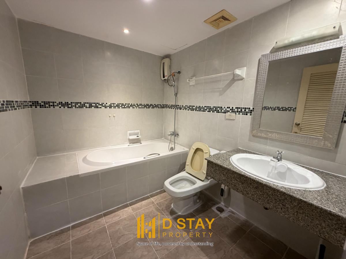 picture For Sell Royal Castle Sukhumvit Great price Nice room Fully Finished DS2883 | Line @Dstay - 19/20