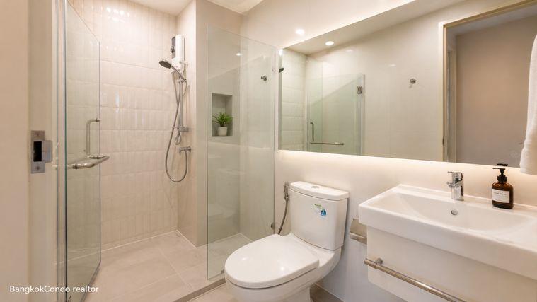 picture 🌸✨ Special Deal For Rent 📍 Life Asoke (Line: @rent2022) | Near BTS Asoke    ✨ Luxury condominium | Ready to move in! ✨   📌 Ref Code: A08388 - 8/12