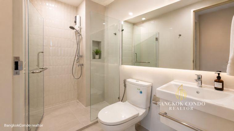 picture 🌸✨ Special Deal For Rent 📍 Life Asoke (Line: @rent2022) | Near BTS Asoke ✨ Luxury condominium | Ready to move in! ✨ 📌 Ref Code: A08388 - 8/12