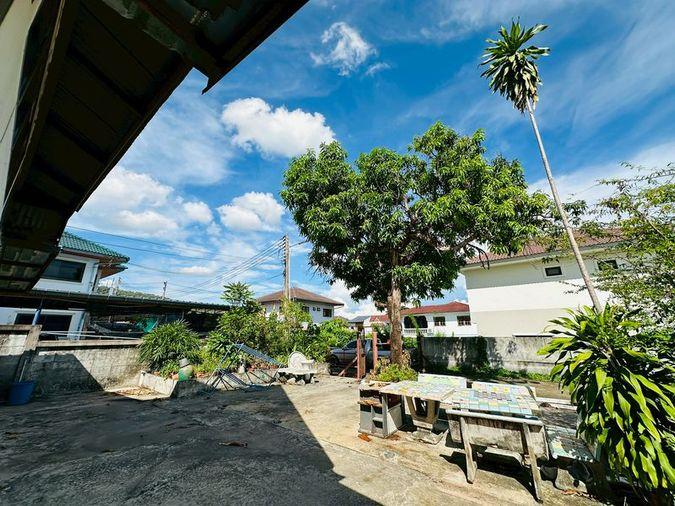 picture Beautiful land for sale with existing structures, Soi Khao Taeng On – Huai Yai Phrom 22. - 5/20