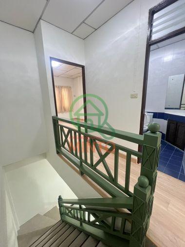 รูป รีโนเวทใหม่เอี่ยมเหมือนมือหนึ่ง! 🏡 ทาวน์เฮาส์ เสนาวิลล่า คู้บอน 27 บ้านสวยน่าอยู่ ทำเลดี ของกินเพียบ เพียง 10,000.- ✨ - รูปที่ 29/32
