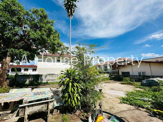 picture Beautiful land for sale with existing structures, Soi Khao Taeng On – Huai Yai Phrom 22. - 11/20