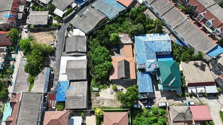 picture Beautiful land for sale with existing structures, Soi Khao Taeng On – Huai Yai Phrom 22. - 18/20