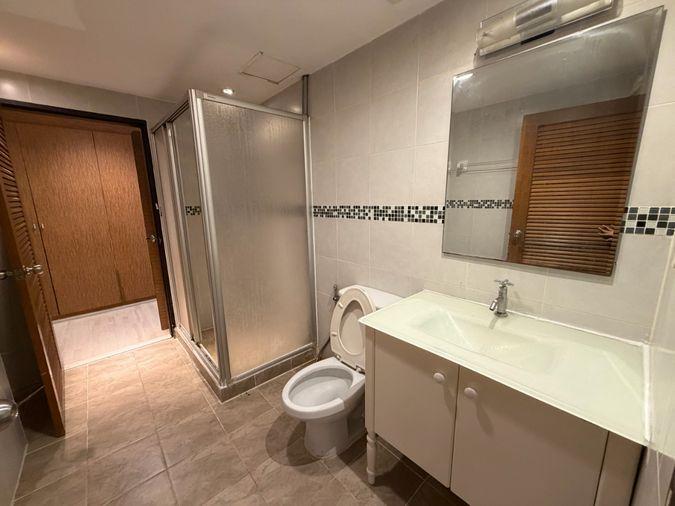 รูป ขาย Royal Castle Sukhumvit ห้องสวยมาก ราคาดี ตกแต่งเฟอร์ครบ น่าอยู่ DS2883 | Line @Dstay - รูปที่ 18/20