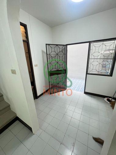 รูป รีโนเวทใหม่เอี่ยมเหมือนมือหนึ่ง! 🏡 ทาวน์เฮาส์ เสนาวิลล่า คู้บอน 27 บ้านสวยน่าอยู่ ทำเลดี ของกินเพียบ เพียง 10,000.- ✨ - รูปที่ 6/32
