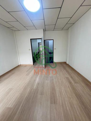 รูป รีโนเวทใหม่เอี่ยมเหมือนมือหนึ่ง! 🏡 ทาวน์เฮาส์ เสนาวิลล่า คู้บอน 27 บ้านสวยน่าอยู่ ทำเลดี ของกินเพียบ เพียง 10,000.- ✨ - รูปที่ 22/32