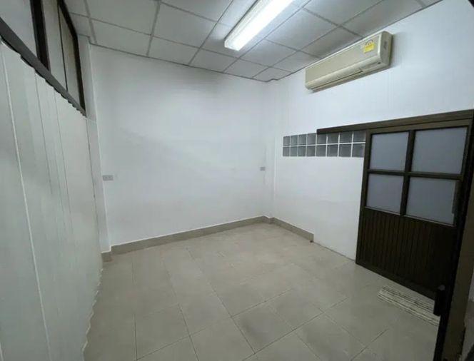 รูป เช่าทาวน์เฮาส์ ซอย สาธุประดิษฐ์ 40 พระราม 3 สาทร  ใกล้เซ็นทรัลพระราม 3 - รูปที่ 16/27