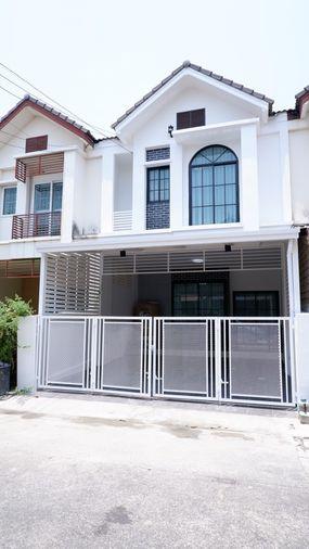 รูป P'Ple170426  หมู่บ้านบุณฑริกนิวสไตล์🏡 📍ลำลูกกาคลอง 4 - รูปที่ 1/18