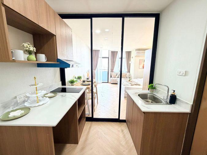 picture Saturnplace170526 for sale  Ratchaarpa tower - 3/8