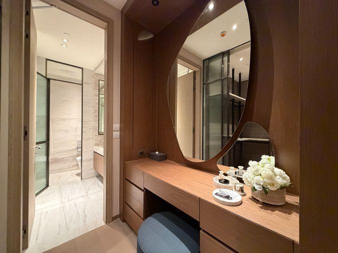 รูป SCOPE Langsuan ราคาโครงการ  1 ห้องนอน ตกแต่งครบพร้อมเข้าอยู่ ด้วยเฟอร์นิเจอร์ OLIVIA LIVING - รูปที่ 5/9