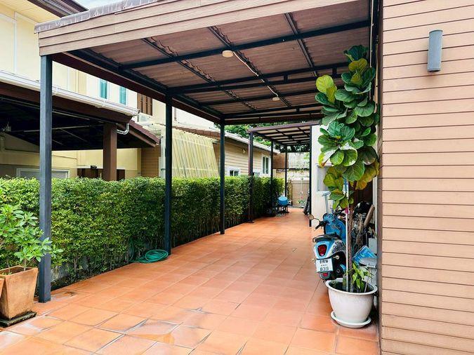 picture Luxury detached house for sale at The Boulevard Sriracha. Beautiful house,move in Ready - 16/20