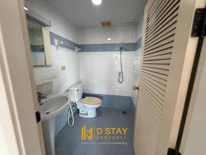รูป ขาย Royal Castle Sukhumvit 39 ห้องสวย พื้นที่เยอะ ราคาดีมาก ตกแต่งครบพร้อมเข้าอยู่ DS3087 | Line @Dstay - รูปที่ 18/20
