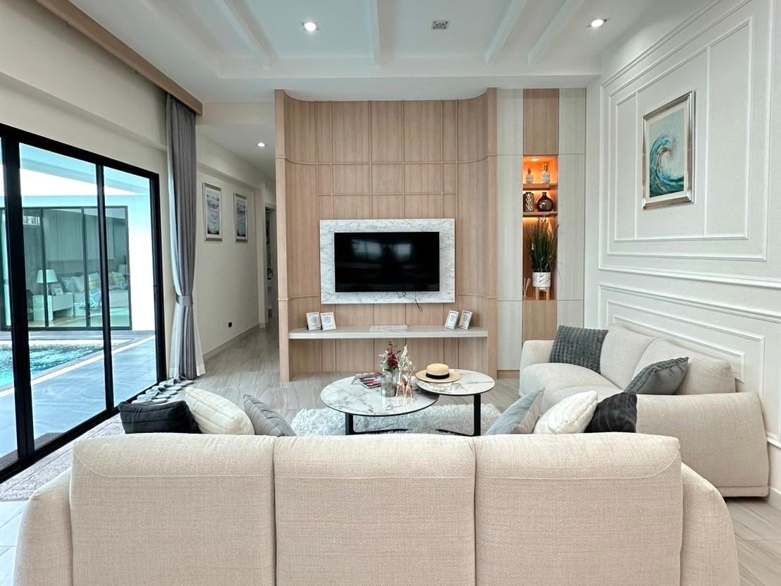 รูป Pool Villa for Sale Huai Yai Pattaya Private Jacuzzi Pool - รูปที่ 3/16