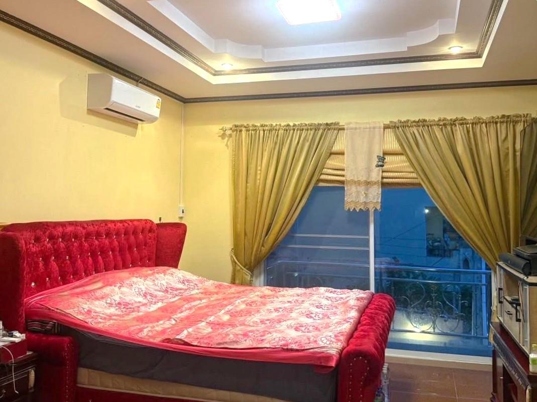 picture Pool Villa for Sale Jomtien Beach Pattaya - 5/9