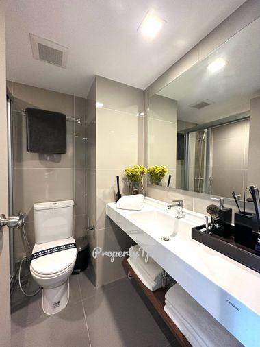 picture  Ideo rama9 asoke, hybrid room, 2 floors, special clear ceiling. - 2/7