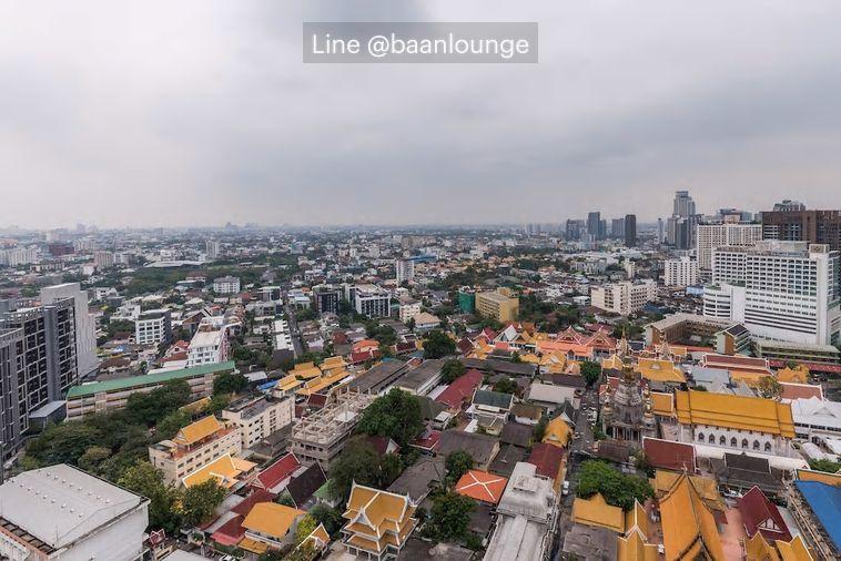 picture Corner unit, top floor, view of Wat Thong Thong at Noble Reveal 70 sq.m. - 11/19