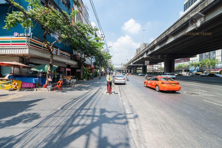 picture Rattanakosin Island | ð Near Chaeng Watthana Road - 46/47