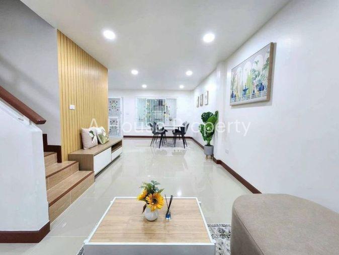 รูป ทาวน์โฮมสวย ศรีราชา ใกล้เครือสหพัฒน์ หมู่บ้านปาล์มวิลเลจ - รูปที่ 2/20