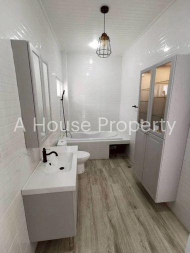รูป บ้านเดี่ยวสไตล์ English Cottage พร้อมสวนสวย อ่างศิลา - รูปที่ 9/12