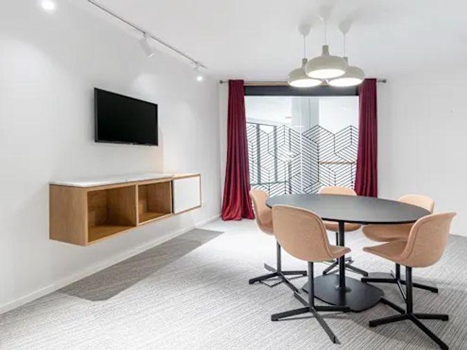 picture Serviced office for rent at BTC Space Chalong, Phuket, modern office with co-working facilities, close to Chalong Pier. - 11/11
