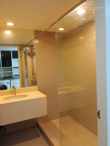รูป ให้เช่าคอนโด : The Trendy Condominium (เดอะ เทรนดี้ คอนโดมิเนียม) ((BTS NANA นานา )) MK-02 line @livingbkk - รูปที่ 8/8