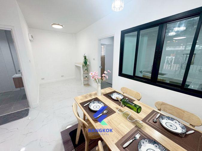 picture 🏡 Newly Renovated 2-Storey Townhouse – Ready to Move In 📍 Don Mueang – Therd Ratchan Area - 4/11