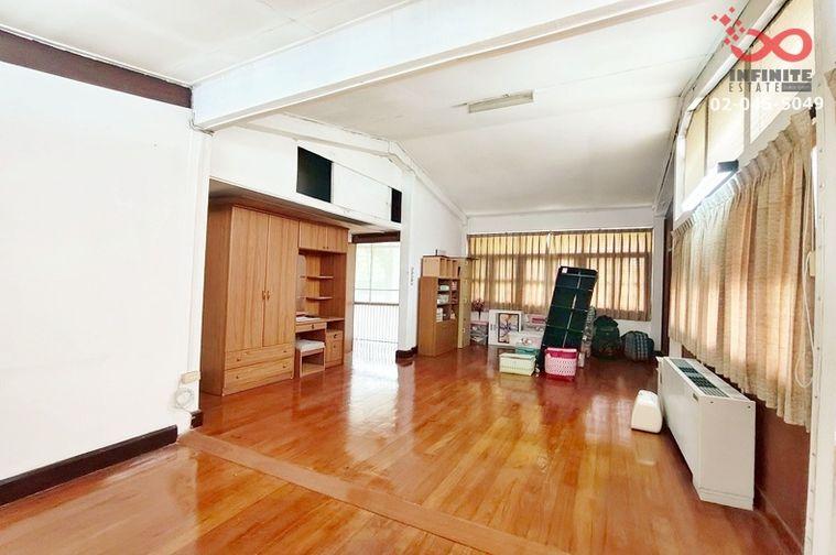 รูป ขายบ้านเดี่ยว 2 ชั้น 211 ตรว. ลาดพร้าว 64 ใกล้ MRT โชคชัย 4  - รูปที่ 8/12