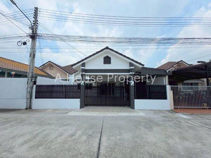 รูป บ้านเดี่ยวสวย รีโนเวทใหม่ทั้งหลัง หมู่บ้านไม้งาม ทำเลดี ชลบุรี - รูปที่ 1/14
