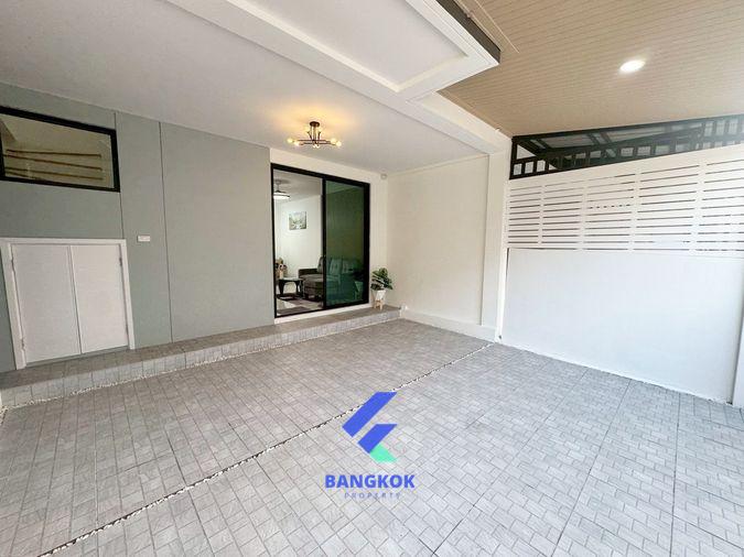 picture 🏡 Newly Renovated 2-Storey Townhouse – Ready to Move In 📍 Don Mueang – Therd Ratchan Area - 2/11