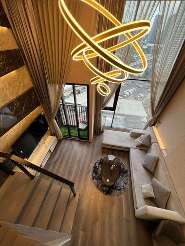 รูป ✨🦄 Ready to move ห้องสวย ตรงปก🦄✨ Knightsbridge Space Ratchayothin 🚝 ใกล้ BTS พหลโยธิน 24 เฟอร์ครบ ลากกระเป๋าเข้าอยู่ได้เลย 096-2493698 (KSR0010) - รูปที่ 2/18