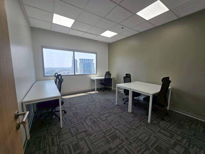 picture Serviced office at Central Chaengwattana with co-working space, conveniently located near the MRT Pink Line. Easy access with shops and restaurants. - 12/12