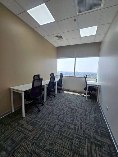 picture Serviced office at Central Chaengwattana with co-working space, conveniently located near the MRT Pink Line. Easy access with shops and restaurants. - 11/12