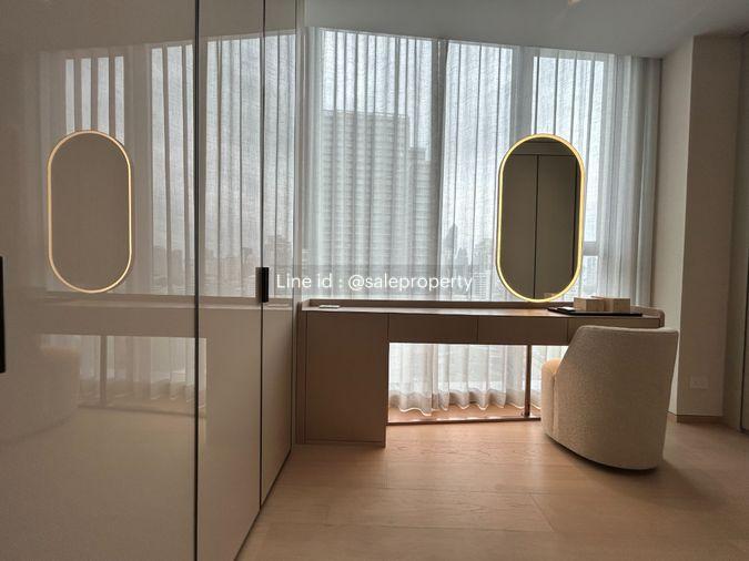 picture Scope Private morning lounge designed for intimate family relaxation. - 8/8