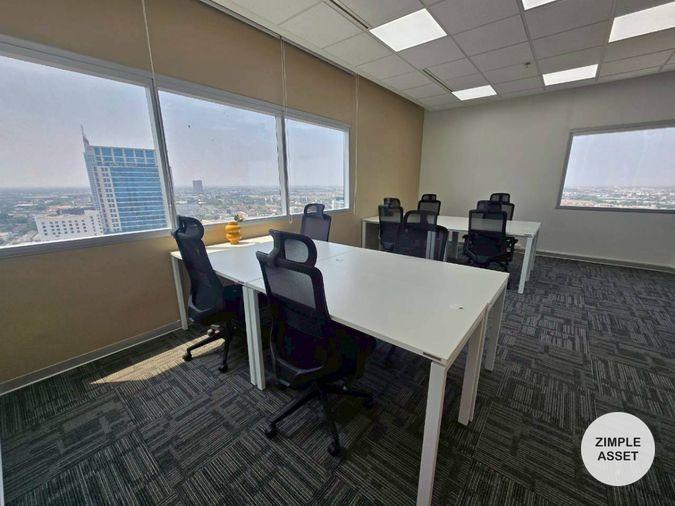 picture Serviced office at Central Chaengwattana with co-working space, conveniently located near the MRT Pink Line. Easy access with shops and restaurants. - 1/12