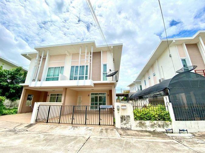 รูป บ้านแฝดสวย ศรีราชา หมู่บ้านพาโนวิว ใกล้นิคม เดินทางสะดวก - รูปที่ 1/19