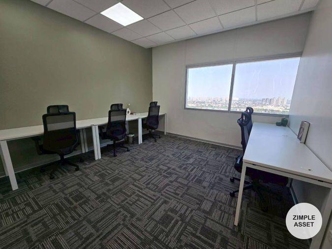 picture Serviced office at Central Chaengwattana with co-working space, conveniently located near the MRT Pink Line. Easy access with shops and restaurants. - 3/12