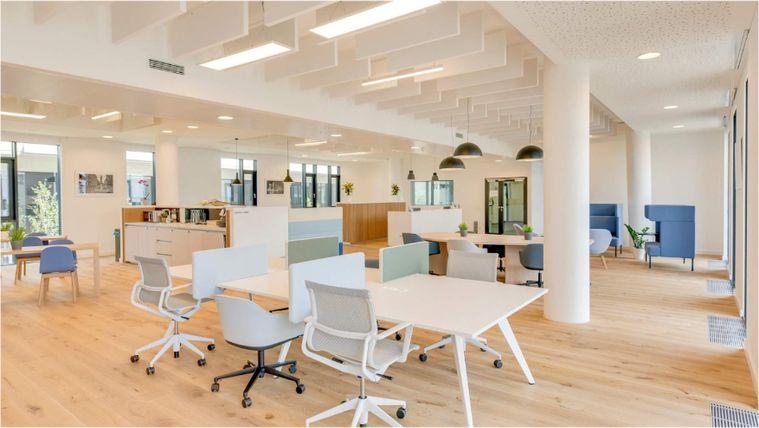 picture Office for rent at Pearl Tower Phaya Thai, fully equipped with office facilities in a modern building, conveniently located near BTS Ari. - 2/18