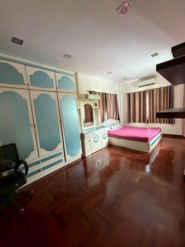 รูป [ขาย] บ้านเดี่ยว 2 ชั้น หมู่บ้านมณีรินทร์  สภาพดี พร้อมเข้าอยู่! - รูปที่ 3/35