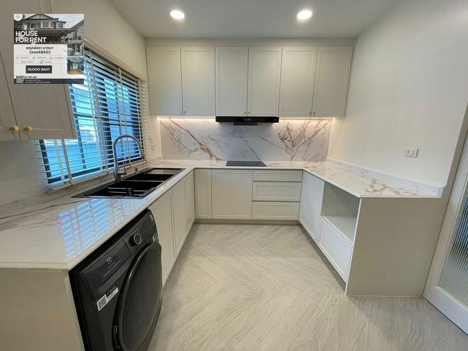 picture ðĨ°ðĄ Rent a beautifully decorated house at Centro Bangna, ready to move in. Pet friendlyðķ - 5/9