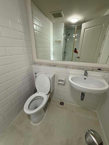 picture Groovy Condo 2 bed 11,000 bath - 4/15