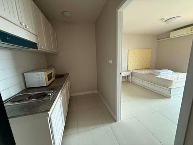 picture Groovy Condo 2 bed 11,000 bath - 13/15