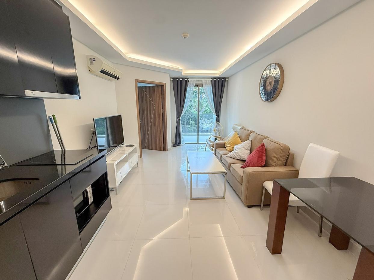 รูป Club Royal Condo for Sale North Pattaya Pool View - รูปที่ 1/6