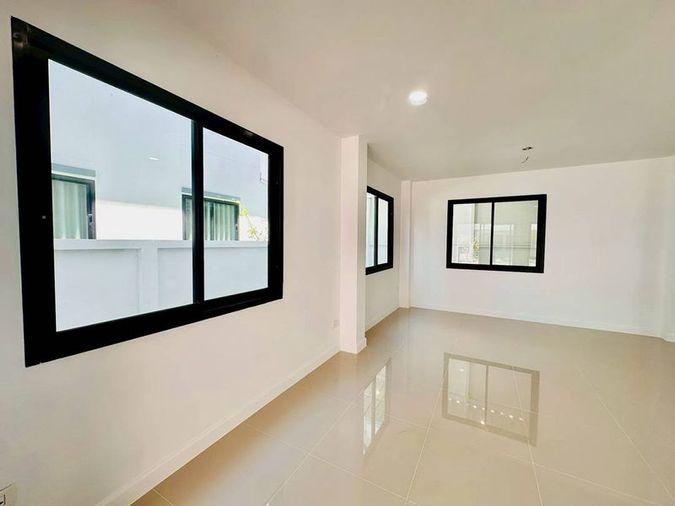 รูป บ้านเดี่ยวสวย ทำเลดี หนองมน ใกล้บางแสน เดอะ เพอร์เฟค ฮิลล์ - รูปที่ 11/18
