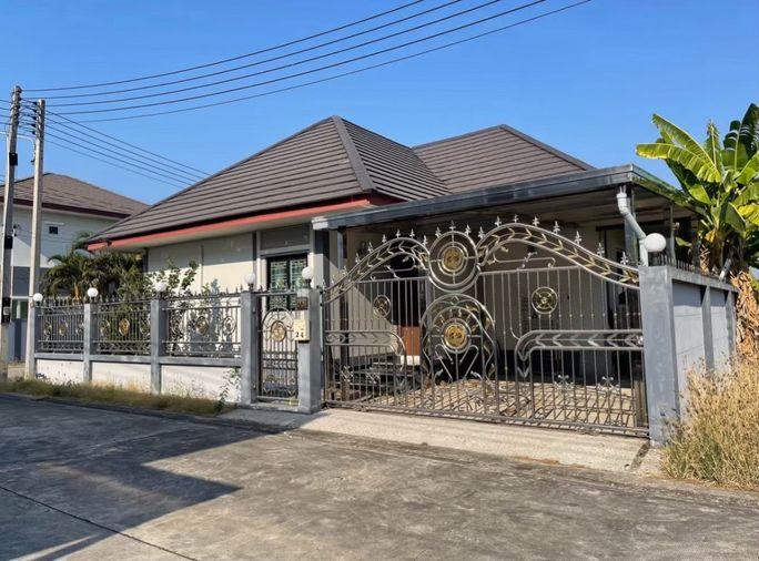 รูป 🏡 บ้านเดี่ยวชั้นเดียว พร้อมอยู่ ในเมืองฉะเชิงเทรา ✨ 📍 หมู่บ้าน Baan Kotobuki (บ้านโคโตบูกิ) - รูปที่ 1/8