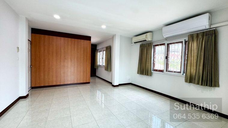 รูป ให้เช่าบ้านเดี่ยว 2 ชั้น หมู่บ้านเคหะนคร 3 พัฒนาการ 50 รีโนเวทใหม่ เลี้ยงสัตว์ได้ (Rt-01) - รูปที่ 8/19