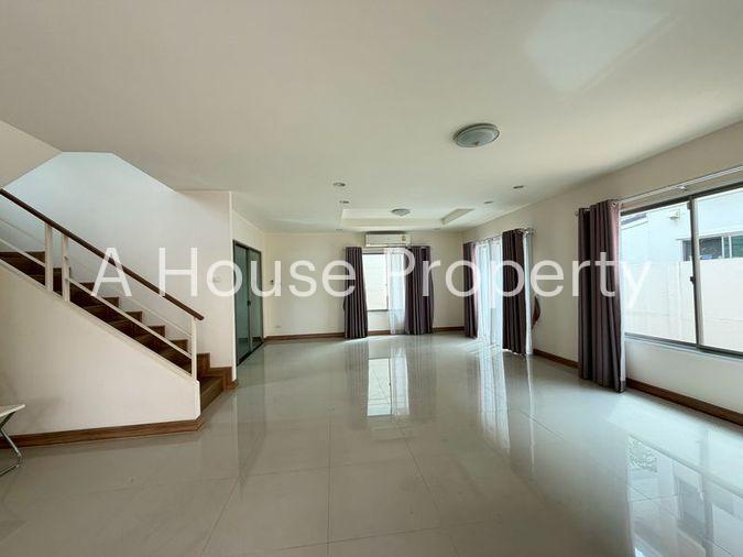 picture For sale: Used detached house, Magnolia Nong Kham, Sriracha, Chonburi. - 3/18